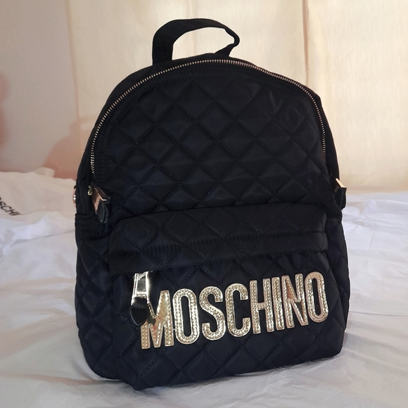 ● MOSCHINO | Quilted Backpack - Picture 3 of 16